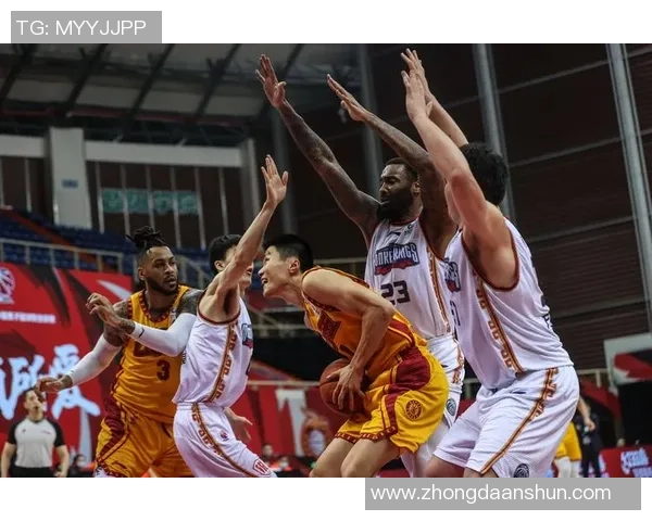 南京篮球队在城市联赛中的节奏掌控与战术分析探讨 南京篮球队在城市联赛中的节奏掌控与战术分析探讨