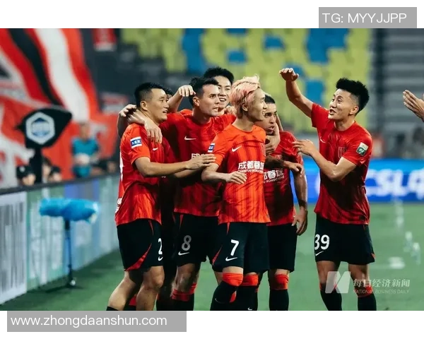 成都足球队的拼搏历程与欧锦赛梦想的追逐之路 成都足球队的拼搏历程与欧锦赛梦想的追逐之路