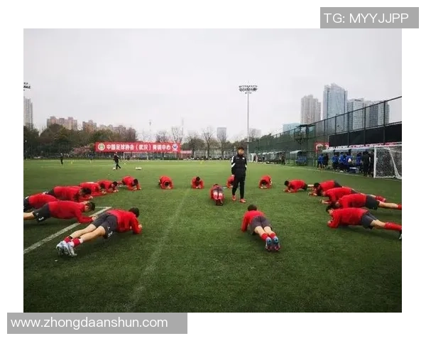 赛后分析:上海篮球队与成都篮球队球员个人能力对比与表现评估 赛后分析:上海篮球队与成都篮球队球员个人能力对比与表现评估